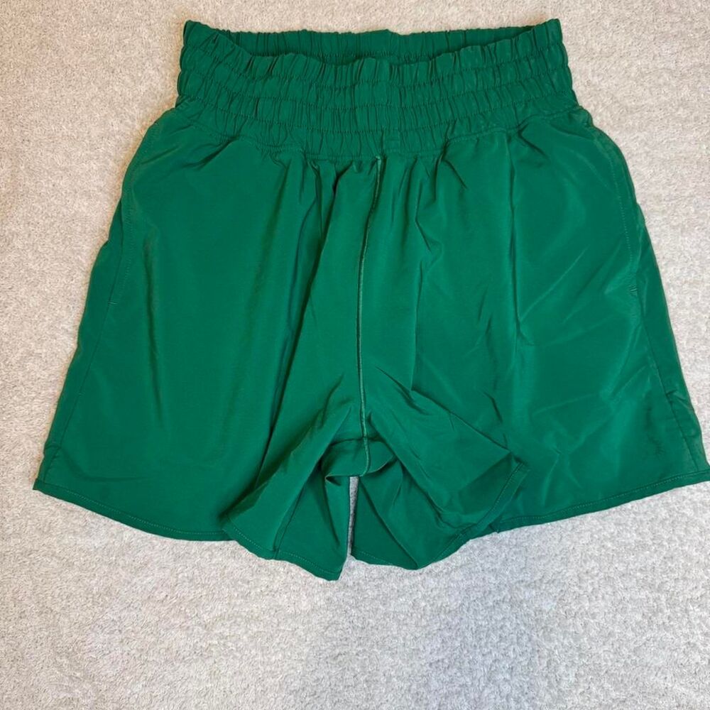 Aerie Women's Green Shorts